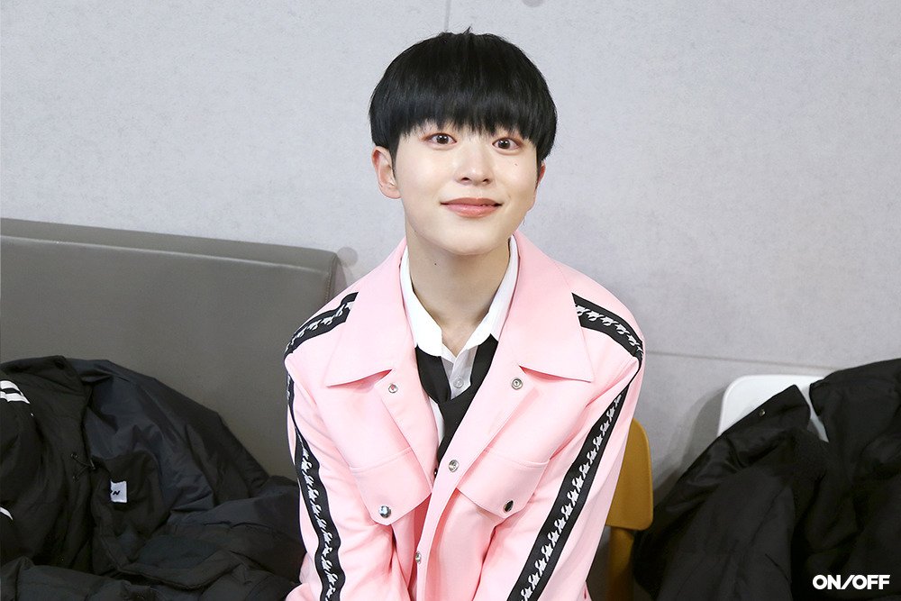 Laun_Thailand's tweet photo. *CAFE* 190812 ONF DIARY #69 #LAUNDAY #해피라운데이
🐣 #LAUN #라운 🐣
#ONF #온앤오프 #HAPPYLAUNDAY
-3- https://t.co/vI3Im8gryE