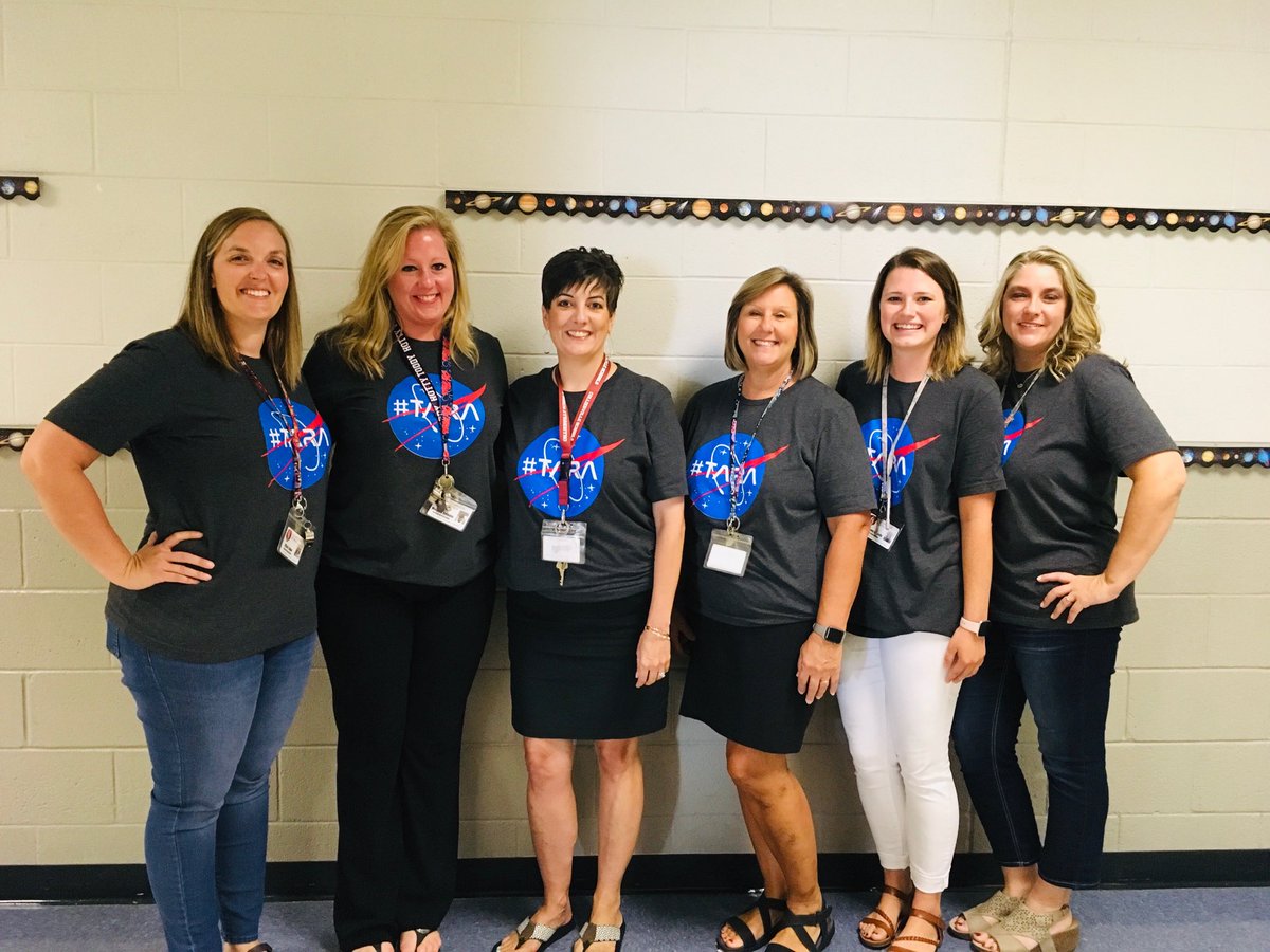 DECTeacher's tweet photo. ⁦@TaraOaks_ES⁩ ⁦@cville_schools⁩  Tara Oaks 5th Grade team is Ready to Blast Off the 2019-2020 school Year! Let the adventure begin! https://t.co/DrYbsD9OIT