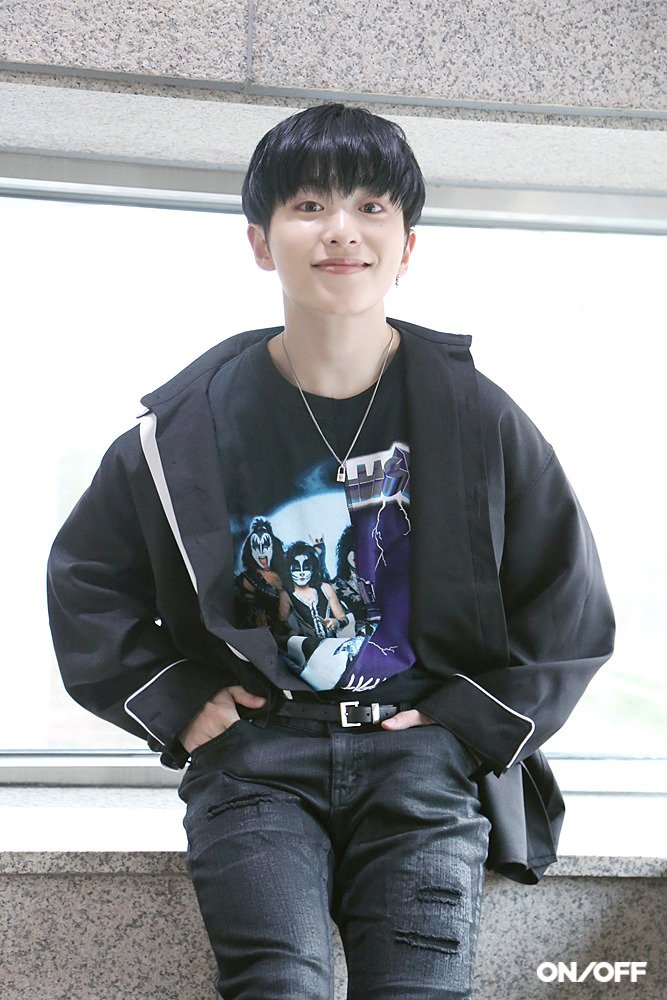 Laun_Thailand's tweet photo. *CAFE* 190812 ONF DIARY #69 #LAUNDAY #해피라운데이
🐣 #LAUN #라운 🐣
#ONF #온앤오프 #HAPPYLAUNDAY
-6- 🐣💛 https://t.co/UMRE8VrQhO