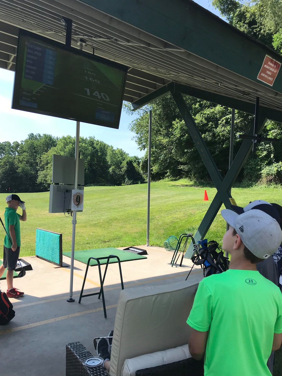 RiverValeCC's tweet photo. Registration is now open for our Junior and Ladies Fall Clinics. Clinics are now enhanced with the use of Toptracer Range. Learn how to Play Like a Pro! https://t.co/XEk358iD2y #rivervalecountryclub #fallclinics #ladies #juniors #ToptracerRange https://t.co/Cs2FC41fOr