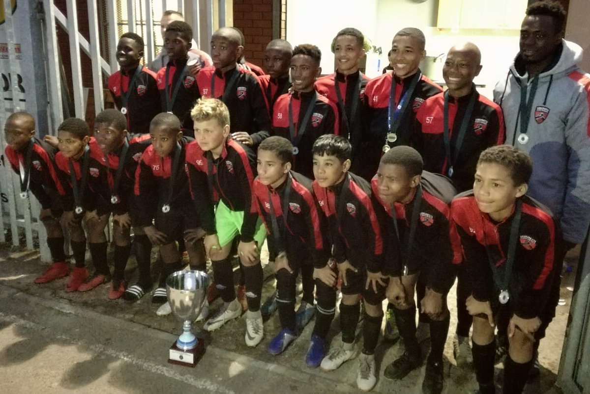 Ubuntu_Football's tweet image. Ubuntu sent a team of U12/13/14 players to compete in the first edition of the Junction Rovers 20 team tournament and brought home the trophy! Jody Ah Shene won top goal scorer and U12 midfielder Lazola Maku won player of the tournament. Well done coaches and boys!