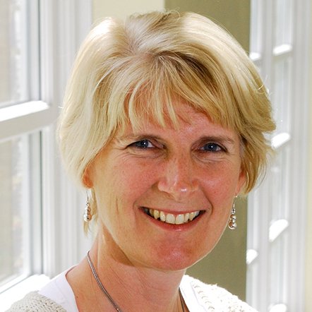 Team member spotlight: Eila Watson is a Professor of Supportive Cancer Care in the Faculty of Health and Life Sciences at Oxford Brookes University.  

brookes.ac.uk/osnm/research/…