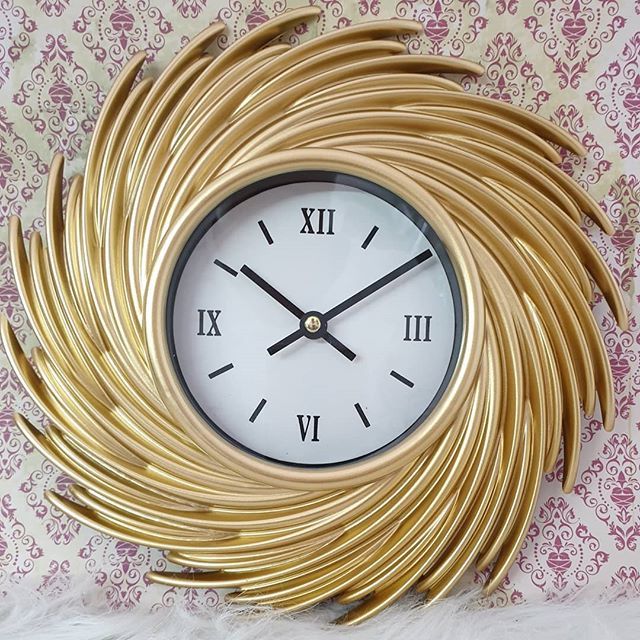 Edithlilafee En Twitter Wanduhr Https T Co Ihwstzzpgh Uhr Wanduhr Analog Analoguhr Romischezahlen Dekouhr Deko Dekoration Dekorieren Dekorierenmachtspass Dekoliebe Wanddeko Wanddekoration Modern Sonne Rund Gold