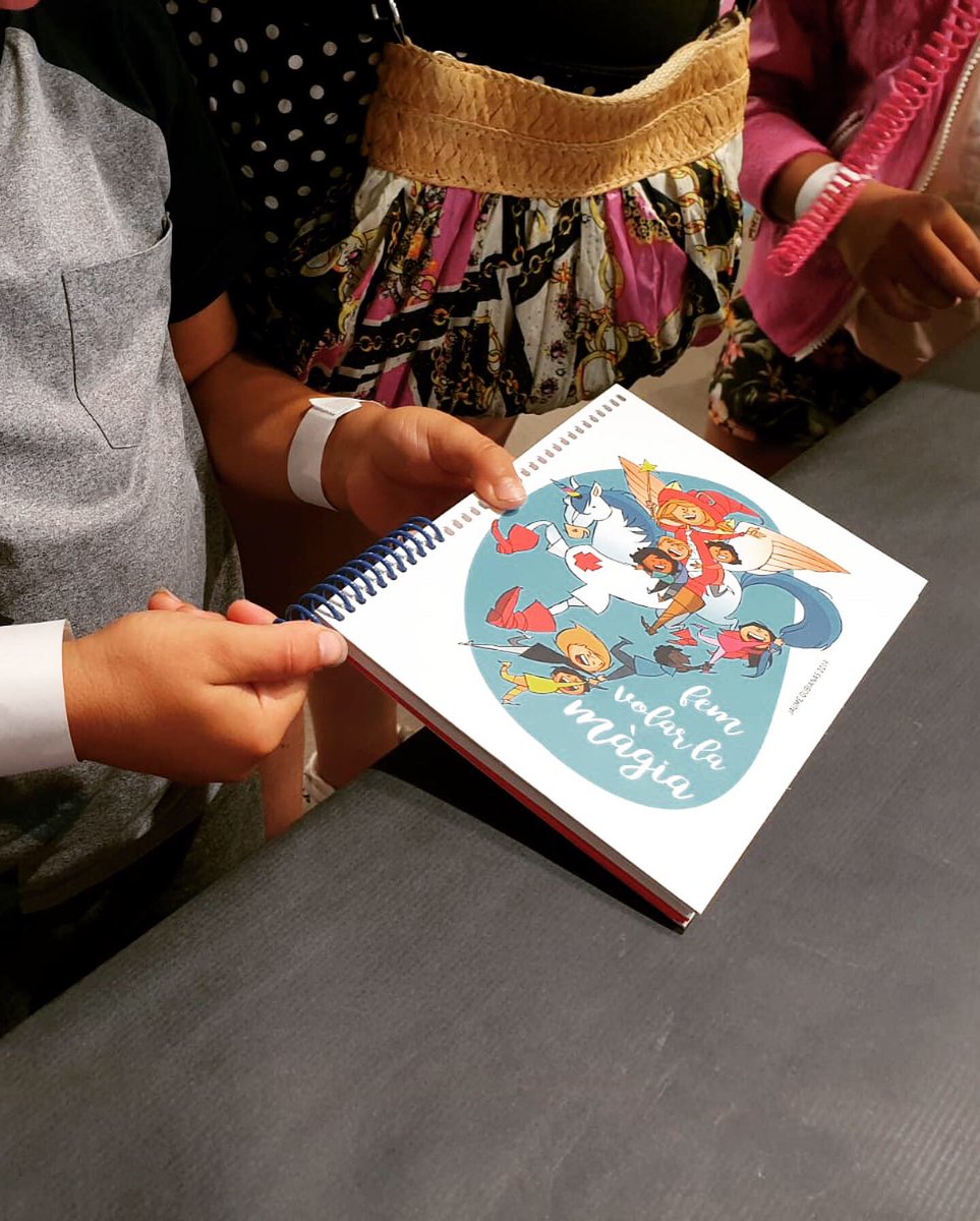CreuRojaBages's tweet photo. Avui els nens i nenes del Casal-Ot hem anat a #Printdossier Manresa, per veure com van fer la #LlibretaSolidària 📒 en la que ells mateixos van col·laborar.
Volem donar les gràcies a @remsasl per la seva participació i solidaritat!
#LaSolucióEtsTu #RemsaSL #creurojamanresa https://t.co/mP0QUTA0zT