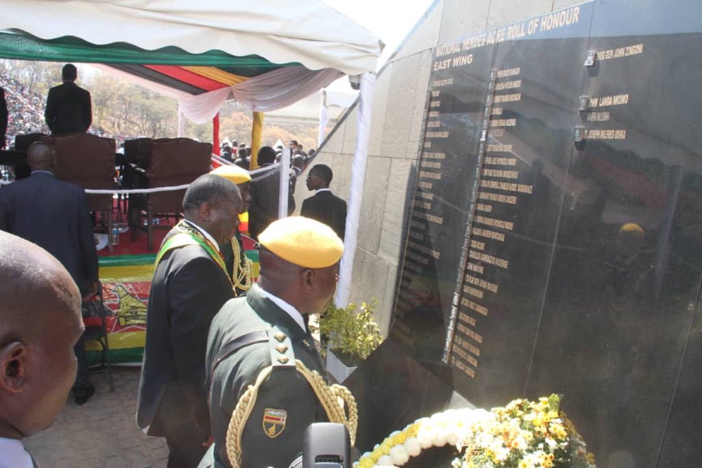 edmnangagwa's tweet photo. Violence, discord, disunity, hatred, discrimination, tribalism, regionalism &amp; corruption must be categorically rejected. They have no place in the new Zimbabwe. Mutual respect, love, equality, peace, commitment, loyalty, cooperation &amp; harmony must now be the order of the day 2/2 https://t.co/j0cIu4gcXQ