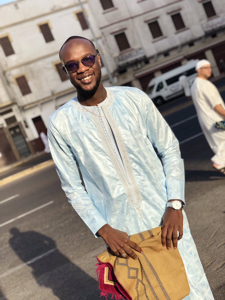 Go_juuff's tweet photo. EID MUBARACK #SunuSelfieTabaski2019 #Tabaski2019 https://t.co/GwzIk0aUay