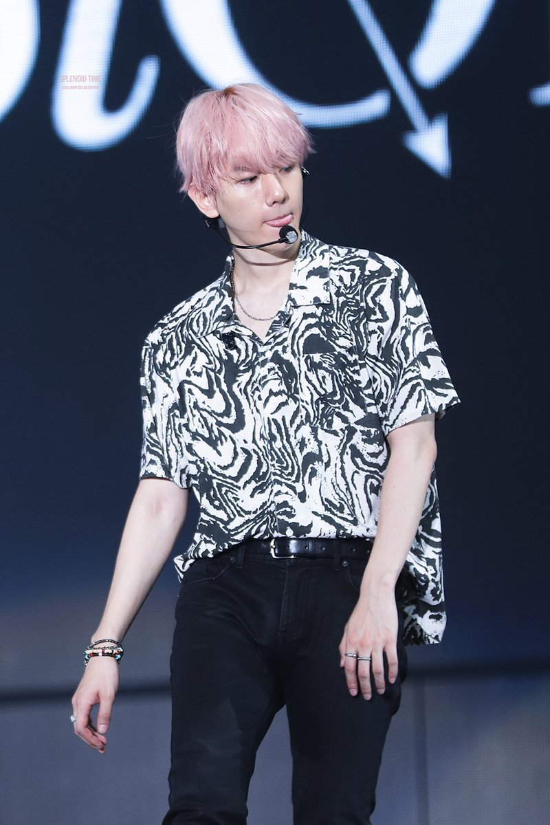 멘트할 때 춤 추는 백현이ㅜㅜㅜ 190811 EXplOration in HK #Baekhyun #백현 #ベクヒョン