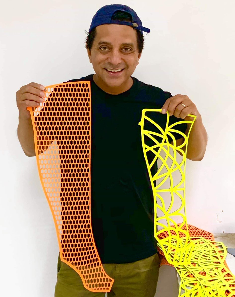 MOTRU_consultor's tweet photo. Nos encanta trabajar con Carlos Molina !!!!
No se pierdan esta fusión de talento , color y amor por lo que hacemos 😍😍😍😍
.
.
@sofimotru
#NeonStyle
#Manta
#Manabi
#PortaFolioRunway
#Fashion
#zapatos
#trajesdebaño
#diseños
#Motru
#CarlosMolina
#Mantenses https://t.co/sRFn3ELY8y