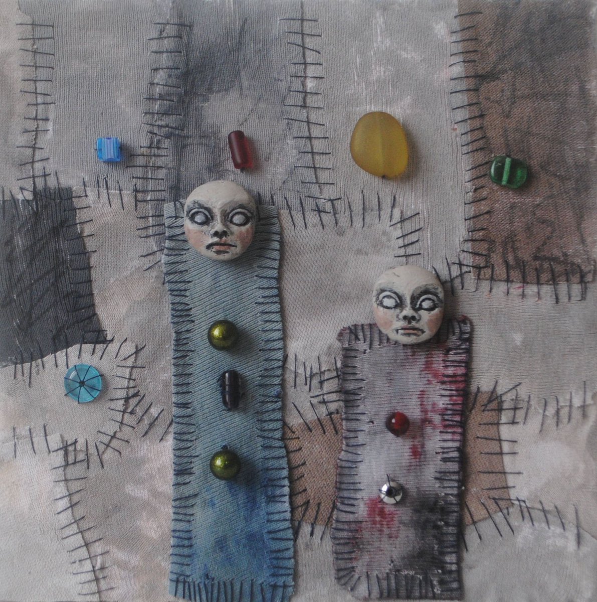 JoannaHartist's tweet photo. "Two Painterly People" -08.08.2019
https://t.co/YjZxFeJhpo
#textileart #textilecollage #mixedmediacollage #etsyseller #etsyhandmade #outsiderart #folkart #stitching #quilting #dollfaces #polymerclaysculpture https://t.co/9eleMp39qO