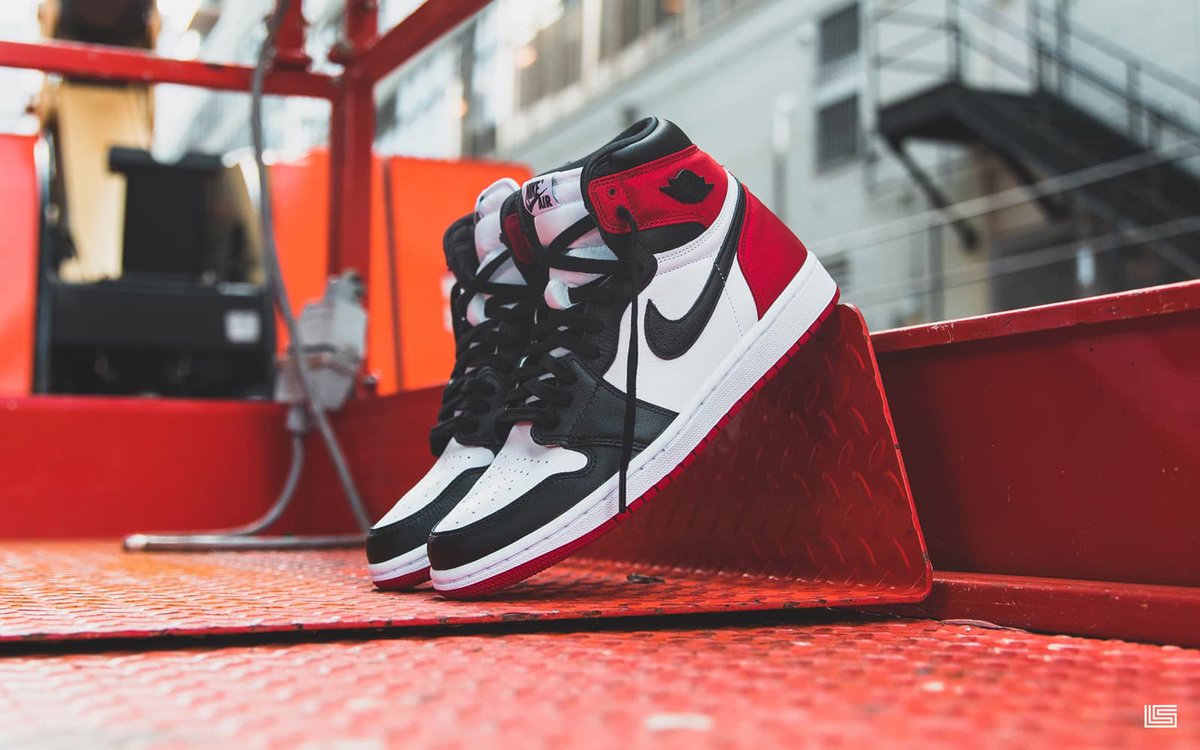 jordan 1 satin black toe 2019