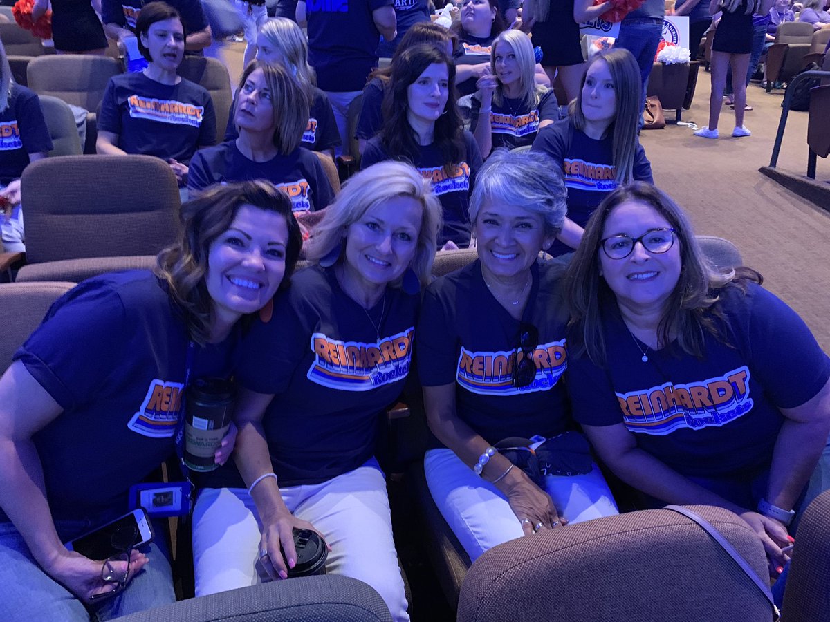 djalexander58's tweet photo. Convocation with the best! https://t.co/mtRVwNEGXk