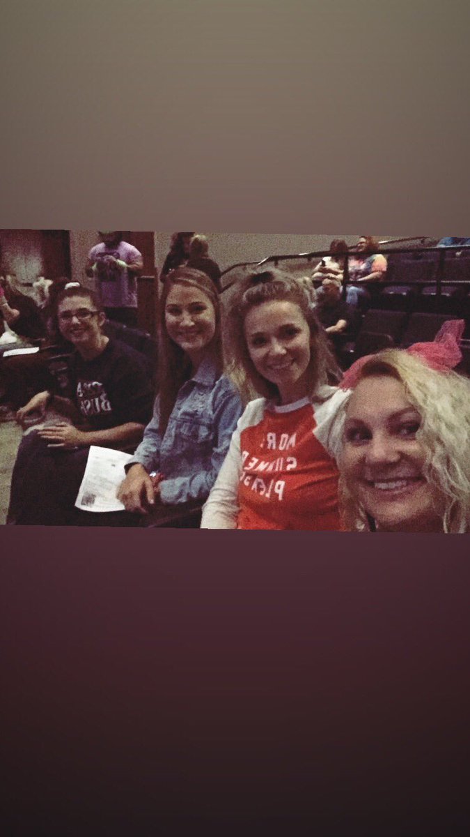 sarahshipp91's tweet image. Convocation like it’s 1984 🤖👊🏼 #ourWHY #csisd #csms