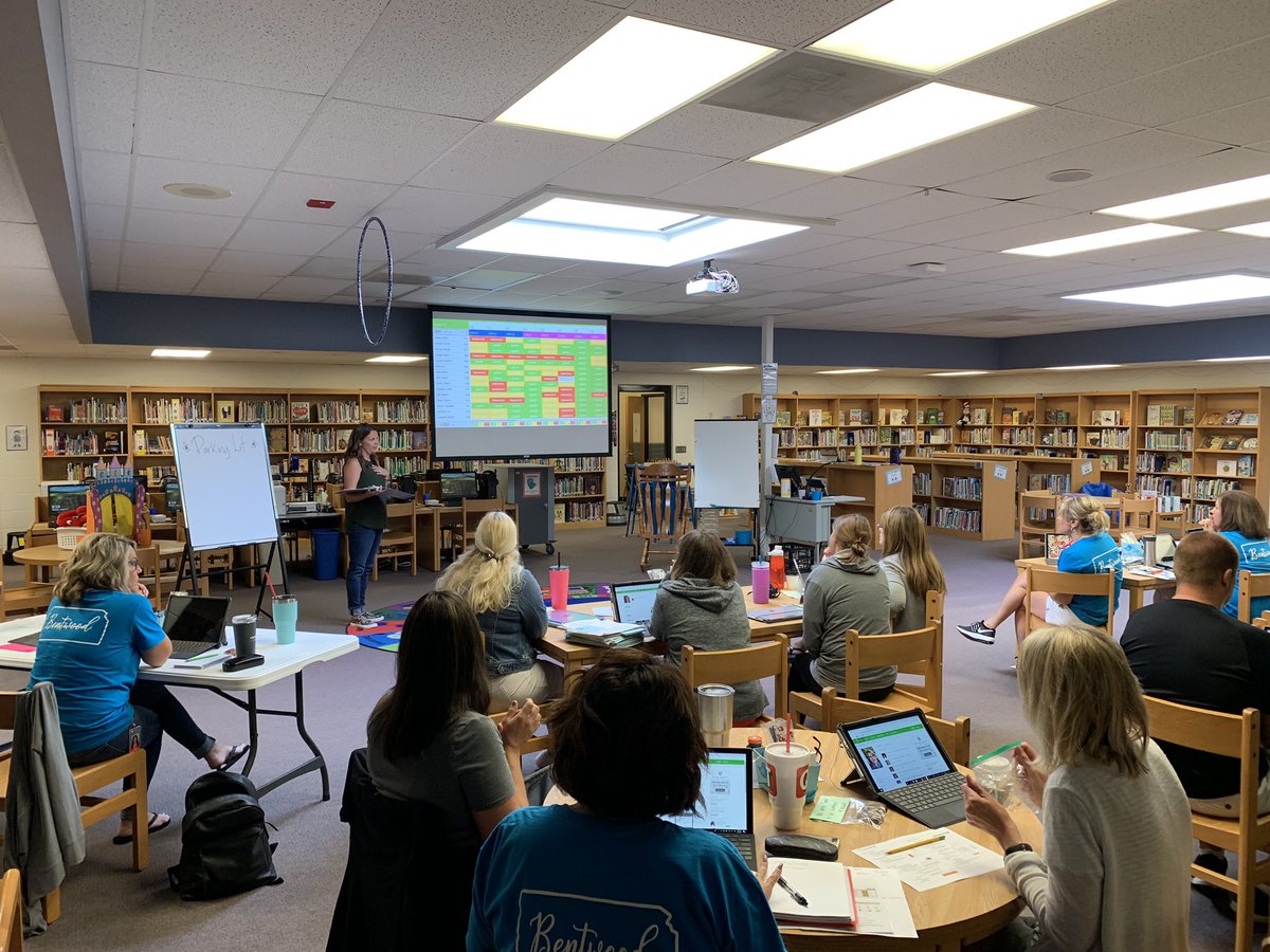 Bentwood teachers are immersed in new professional learning this morning!
#OlathePublicSchools #masteryconnect