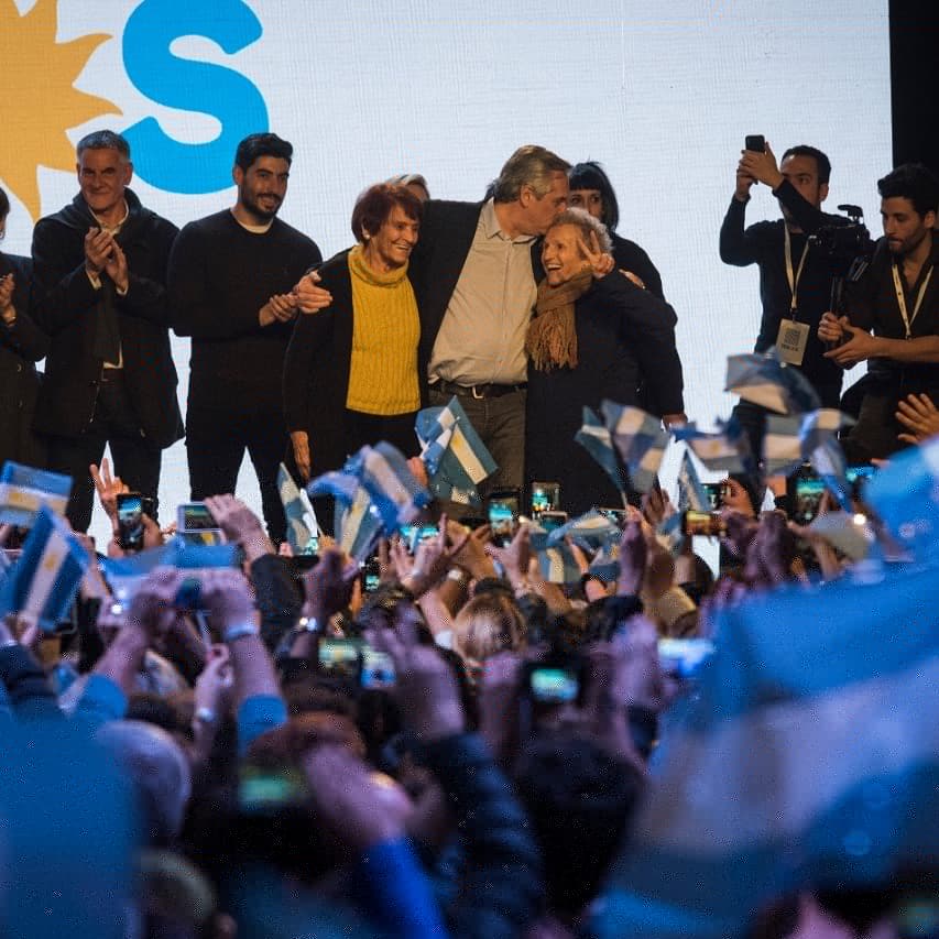 ampliarok's tweet photo. 🌞 Vamos a ganar también en la Ciudad. Es con vos, es con todes 💪 https://t.co/1HYI7JcWXh