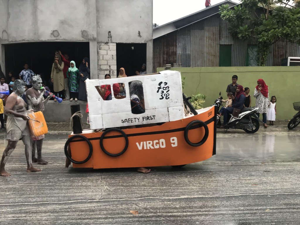 klivemv's tweet photo. ކުޅުދުއްފުށީގައި މަށިމާލި ޕެރޭޑް ބާއްވައިފި https://t.co/yY2pAV9q9J https://t.co/HhNrjGk8UM