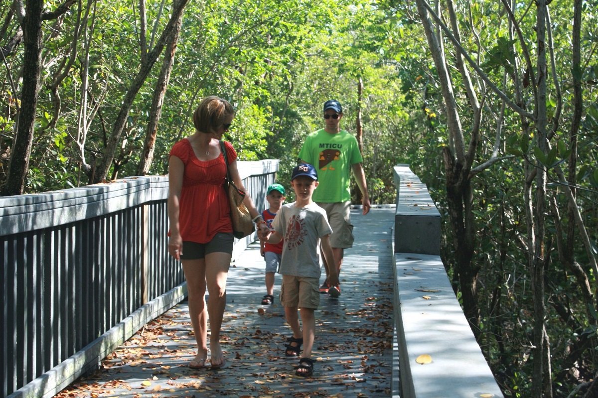 oceansreach's tweet photo. Many must-do things to experience on Sanibel! Plus special promotions now thru Sept. at OceansReach
https://t.co/JjOiRmwvCd
#Sanibel #OceansReach https://t.co/Wg8eMrDyf8