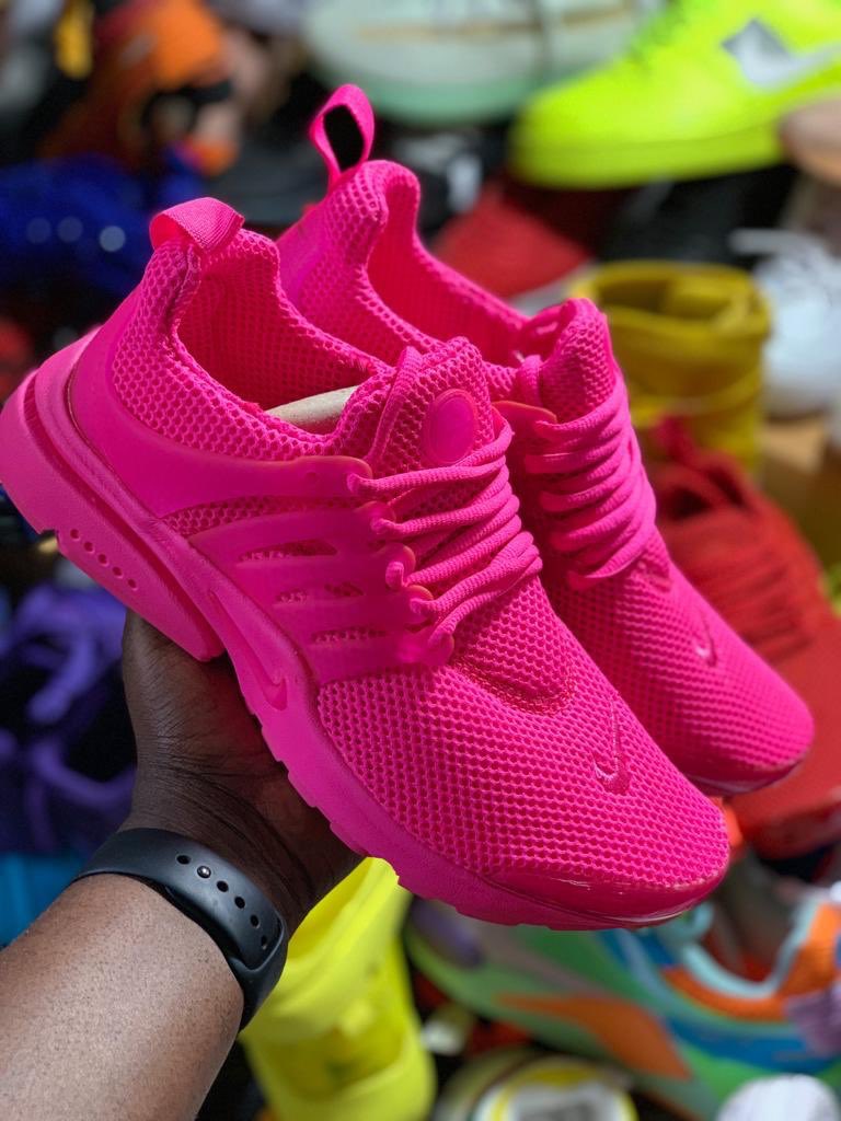 shop_rariga's tweet photo. Nike Sneakers.
.
.
.
In the Spirit of The season. 🙌🐑🤪
.
.
Size : 38-42
Price : 9,500
.
.
#shoprariga #rarigastores #rariga #instablog9ja #shoesforsale #celebration #season #premiereleaguechampions #eplive2019 #latenightpost #shoppingcart
#midday https://t.co/9W7476tsIY