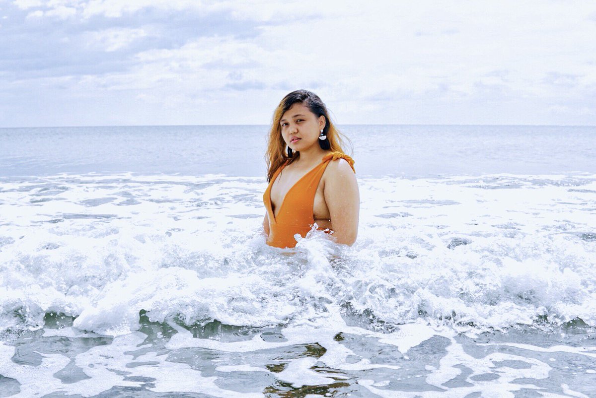 PauMajadas's tweet photo. Vitamin Sea 💛
#BALER2019 #WhenInBaler #BodyPositivity #Beach #VitaminSea https://t.co/bTTUZX5H7L