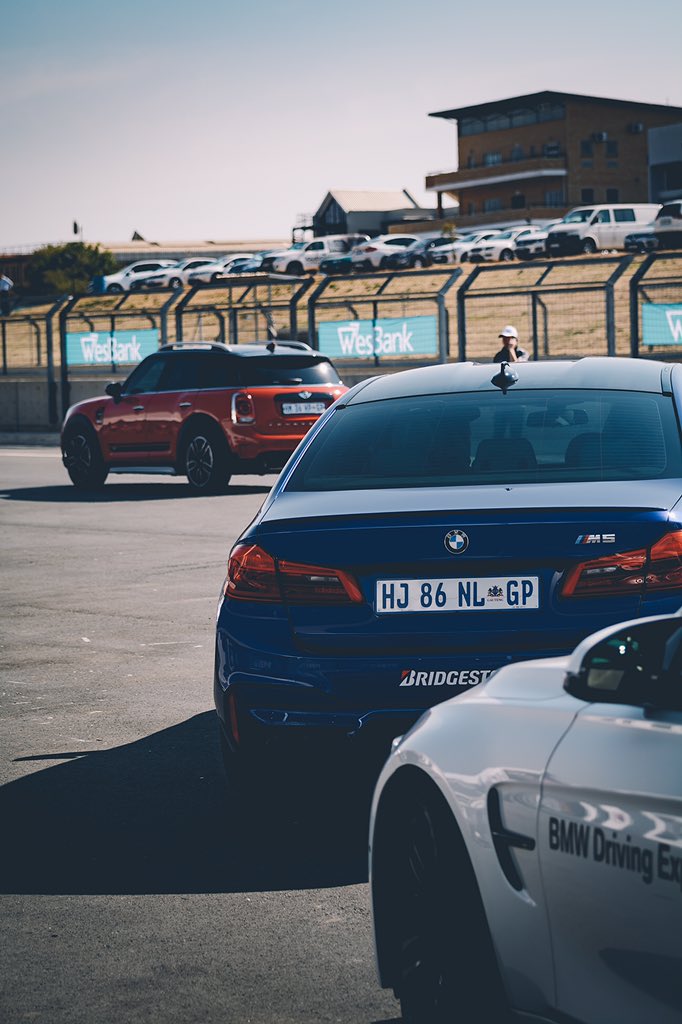 jobrizzlerauto's tweet photo. A strong showing for #MpoweredMonday 🥶

#JoBrizzlerAuto https://t.co/KGLzCgdD30