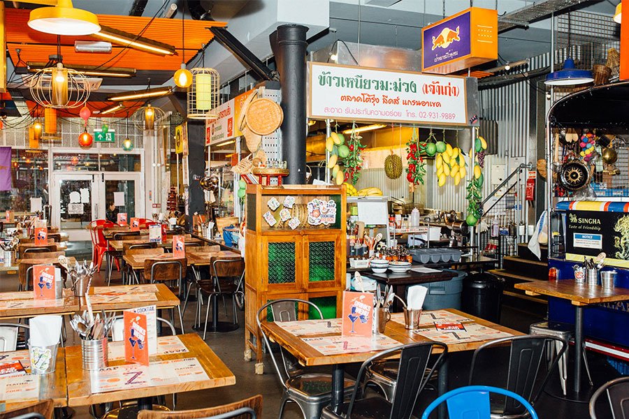 JLifeMagazine's tweet photo. Got a craving for Thai food? You're in luck! 

£10 will get you two courses at @ZaapThai this week. Better still, you can even dine within one of their tuk tuks!

Zaap's interior mirrors a Bangkok street restaurant, livening up any diner's evening! 😍 https://t.co/40hA57JUcy