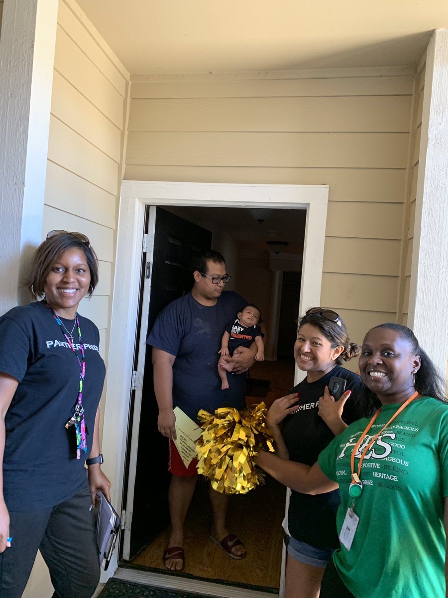 mrsksjourney's tweet photo. Future panther #chickclick @HESPanthers @DrRDubKellerISD #kisdpantherpride #celebrateKISD https://t.co/WDlRAokz3S
