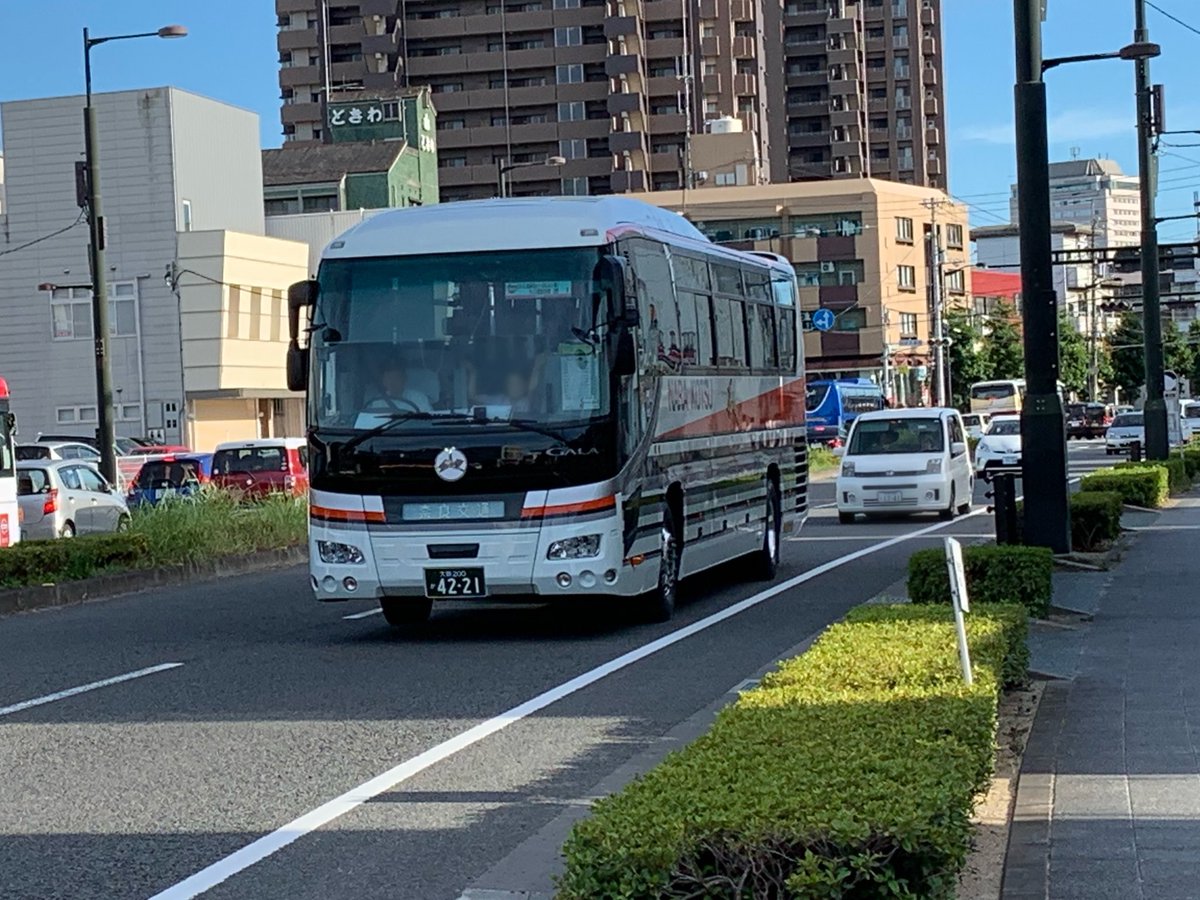 まめお على تويتر 阿波おどり 県外車両 奈良交通 ガーラhd 4221 奈良観光 セレガhd 2171 高速バス 京阪バス エース 3253 県外車両は あまり見かけず Tt 愛媛に関しては 収穫なし 宇和島東高の甲子園応援ツアーで出払ってるんですかねー T Co Abgsmssvku