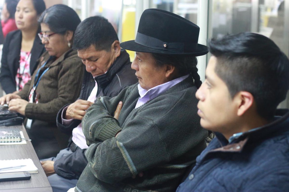 SEIBEec's tweet photo. #SeibNoSeDetiene 

Esta mañana, en Quito | Avance de la implementación del #SEIB en territorio y reajustes en planta central para cumplir con los objetivos de la #SESEIB evalúa Jaime Gayas, Secretario del #SEIB, junto a su equipo de trabajo. Se busca cumplimiento con efectividad https://t.co/8qXD3GZKJn