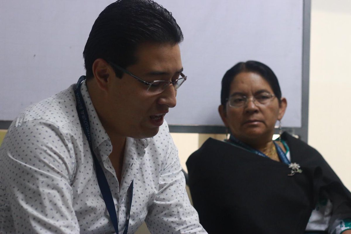 SEIBEec's tweet photo. #SeibNoSeDetiene 

Esta mañana, en Quito | Avance de la implementación del #SEIB en territorio y reajustes en planta central para cumplir con los objetivos de la #SESEIB evalúa Jaime Gayas, Secretario del #SEIB, junto a su equipo de trabajo. Se busca cumplimiento con efectividad https://t.co/8qXD3GZKJn