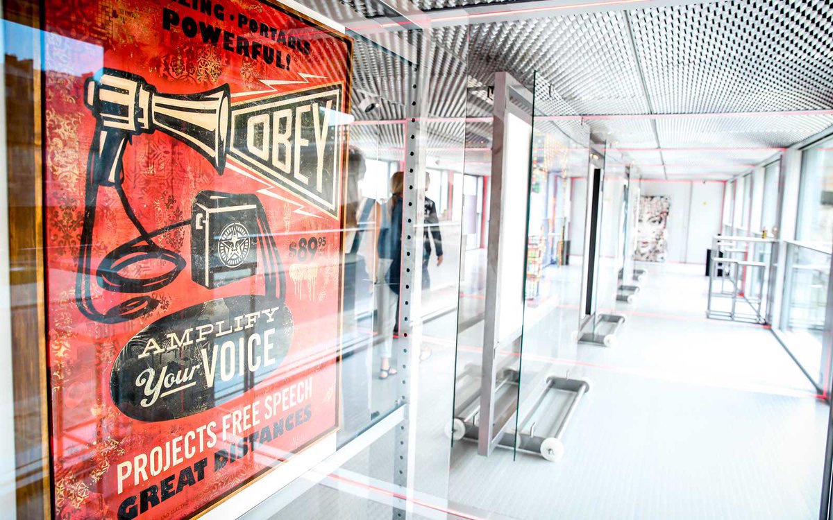 Enrica510's tweet image. Fluctuart, Paris's First Floating Art Museum Just Opened — and It’s Completely Free travelandleisure.com/attractions/mu…
#Fluctuart #Paris #art #museum #StreetArt #graffiti