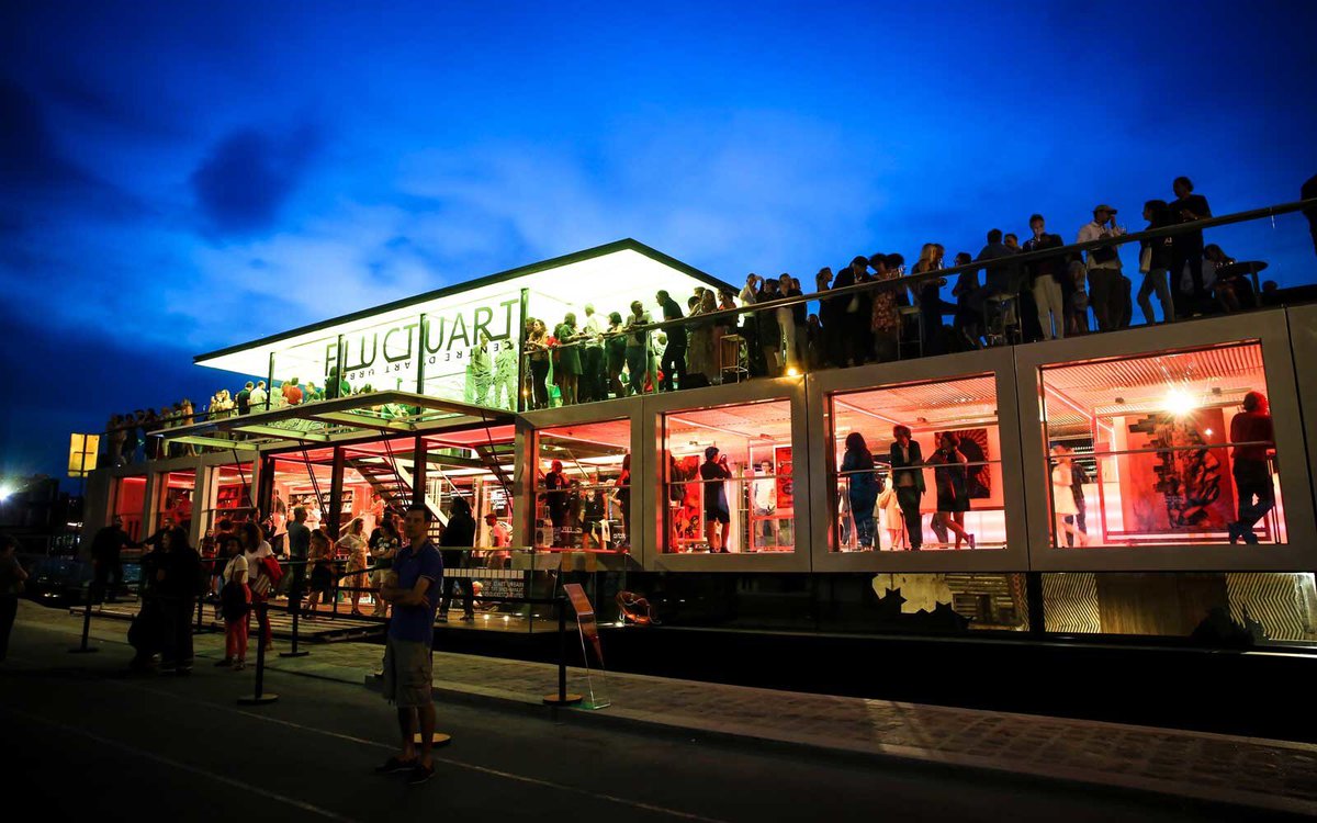 Enrica510's tweet image. Fluctuart, Paris's First Floating Art Museum Just Opened — and It’s Completely Free travelandleisure.com/attractions/mu…
#Fluctuart #Paris #art #museum #StreetArt #graffiti