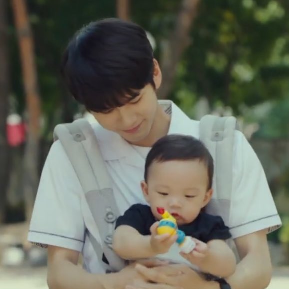 หมื่นลี้ ✨โอชิน้องแว่น tweet media