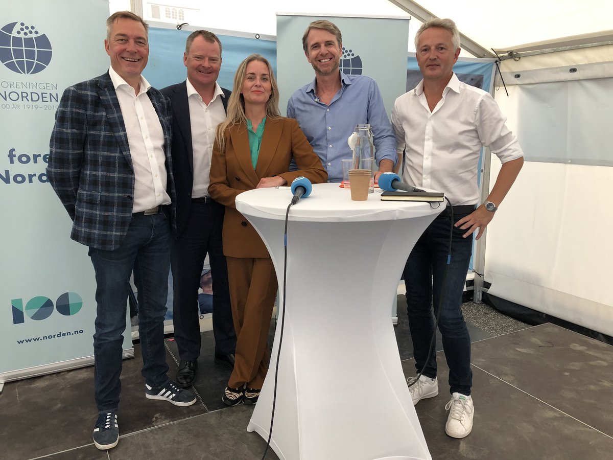 Info Norden (@infnorden) on Twitter photo <a href="/ForNorden/">Foreningen Norden</a> sparker i gang i Nordens telt med forsvarsminister <a href="/BakkeJensen/">Frank Bakke-Jensen</a>, Danmarks ambassadør til Norge Jarl Frijs-Madsen <a href="/DKAmbNorway/">Louise Bang Jespersen</a>, NUPI-direktør <a href="/USverdrup/">Ulf Sverdrup</a>, og redaktør for Broenxyz @hildesandvik <a href="/ForNorden/">Foreningen Norden</a> sparker i gang i Nordens telt med forsvarsminister <a href="/BakkeJensen/">Frank Bakke-Jensen</a>, Danmarks ambassadør til Norge Jarl Frijs-Madsen <a href="/DKAmbNorway/">Louise Bang Jespersen</a>, NUPI-direktør <a href="/USverdrup/">Ulf Sverdrup</a>, og redaktør for Broenxyz @hildesandvik