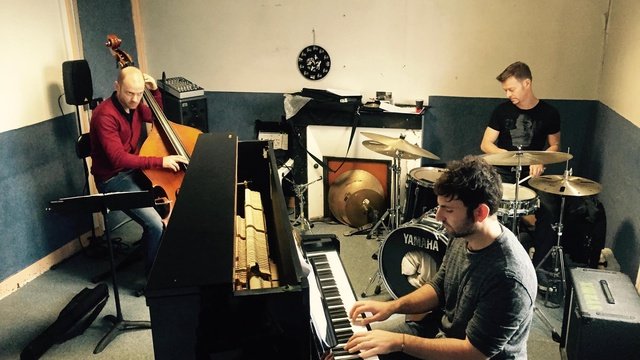 JazzDFestival's tweet photo. D-19 before the beginning of the #jazzdistrictfestival 🎺 Let's discover our Alphabet : one letter a day. Today it's H ! H as @HSM_Jazz, the #jazztrio that will replace #FlashPig for this first edition ! Let's meet on September the 1st at @GoodPlanet_ in #Paris to discover it 💥 https://t.co/85BvV1nxBf