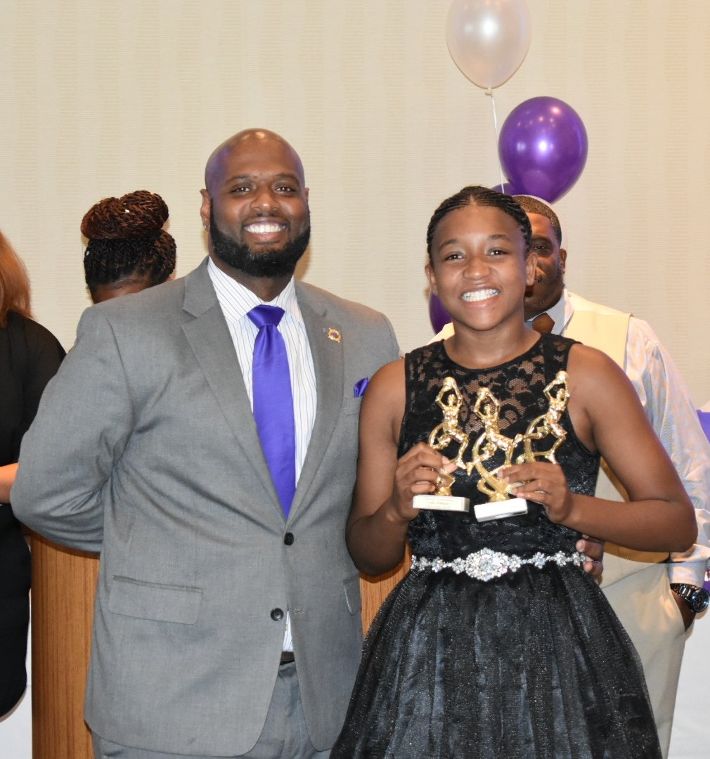 Laila23992's tweet photo. AAU Season is a wrap. Special thanks to @ProdigyBballFam for awarding me Offensive MVP of the Year & MVP for Las Vegas, Atlanta Nationals, and Chicago Tournaments. Shout out to my 16U teammates. You guys are the real MVP's. #Prodigyon3 https://t.co/qqkzh9ErFn