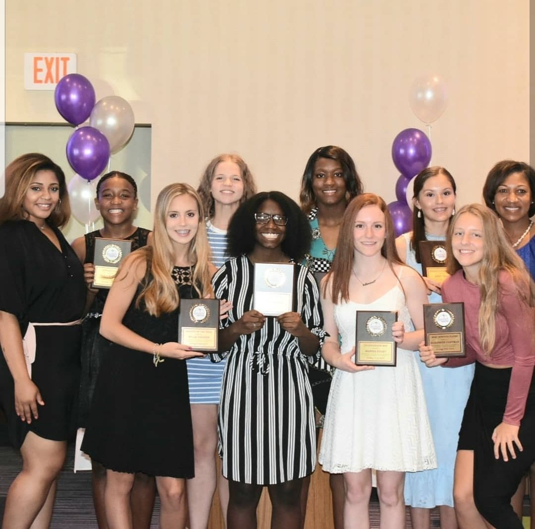 Laila23992's tweet photo. AAU Season is a wrap. Special thanks to @ProdigyBballFam for awarding me Offensive MVP of the Year & MVP for Las Vegas, Atlanta Nationals, and Chicago Tournaments. Shout out to my 16U teammates. You guys are the real MVP's. #Prodigyon3 https://t.co/qqkzh9ErFn