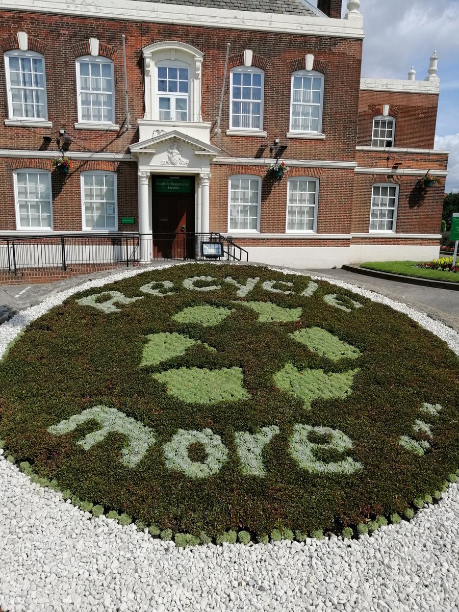 ChocolateJoolz's tweet photo. @PaulSandersNWL @NWLeics @NWLEnviro Saw this as I passed the council offices today 👍 https://t.co/pqCalRFH9T
