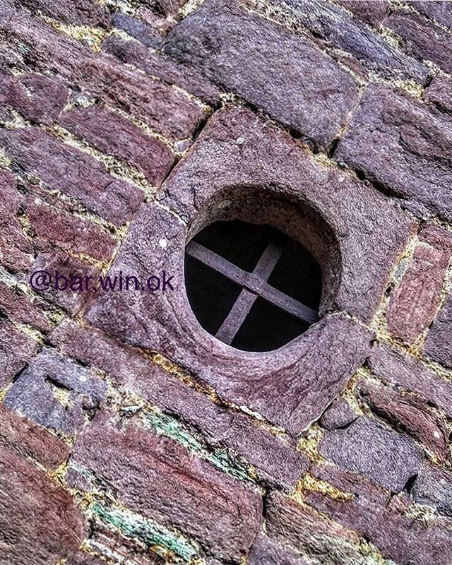 Sibilcita's tweet photo. ⭐️#regram! It‘s @bar.win.ok . Go see his gorgeous feed! Great captures of his finds (the finds themselves, plus camera angle, framing) and - #taglessness! All captures very worthy to be seen. (His handle - here - by me)
-
#addicted_to_facades #structure_… https://t.co/MQHI5nrldn https://t.co/V8klOVe7KI