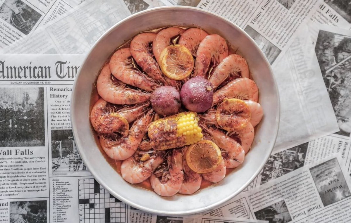 Craw 🍤 me crazy but this looks delicious, you can enjoy your next seafood delight at @HookandReelFL