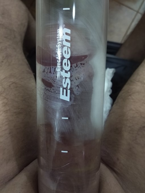 Jugando con la bomba de vac&iacute;o... #penispump #pija #chota #paja #cum #porn #bombadevacio https://t.co<a href="/tag/penispump"class="tags">#penispump</a><a href="/tag/pija"class="tags">#pija</a><a href="/tag/porn"class="tags"><span>#porn</span></a><a href="/tag/cum"class="tags"><span>#cum</span></a><a href="/tag/paja"class="tags"><span>#paja</span></a><a href="/tag/bombadevacio"class="tags"><span>#bombadevacio</span></a><a href="/tag/chota"class="tags"><span>#chota</span></a>