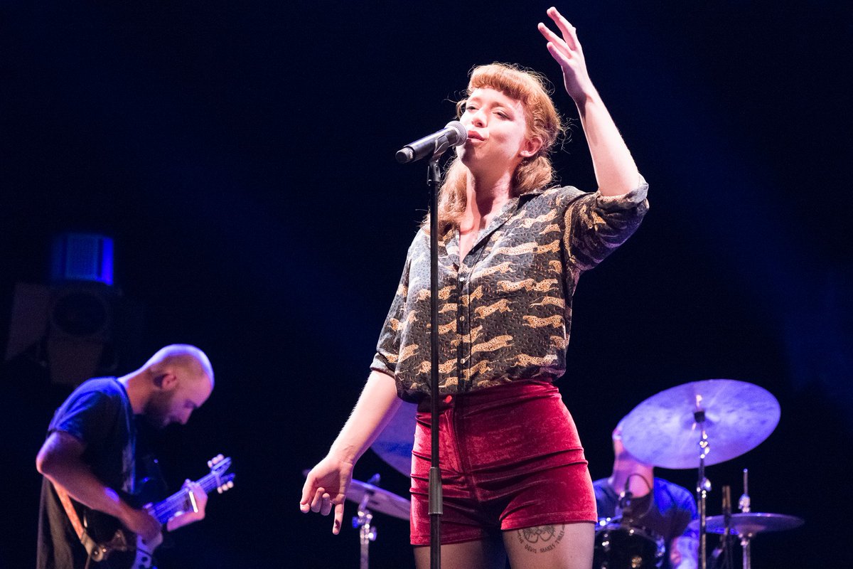 📸 SOUVENIR 📸

L’envoûtante et puissante folk d'Agathe Da Rama ayant inauguré la Scène du Dôme théâtre ✨

© Jean-Claude Bruet