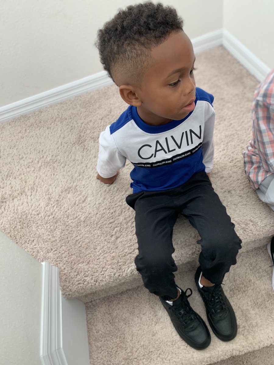 Dance_WithE's tweet photo. Happy First Day Of School From Mine To Yours 😘 https://t.co/AZdHfBuDlj