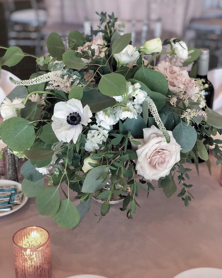 ItascaCClub's tweet photo. Avant Gardenia from St Charles, IL has left us and our bride and groom speechless! They absolutely transformed the space into a true fairy tale landscape. https://t.co/oGAmYeHfnd