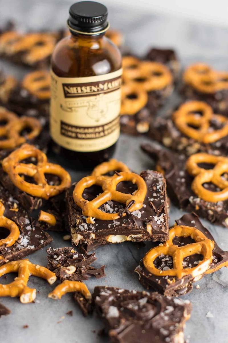 basenjimomcom's tweet image. RT @kangenwater_nyc: buff.ly/2Md8Uuq - Here is the yummy recipe so ya'll can make some too &amp;lt;3 #veganrecipes thanks @buildyourbite this is an amazing treat! #healthyfood #healthytreats #healthylifestyle #healthyliving #healthiswealth #veganlife #…