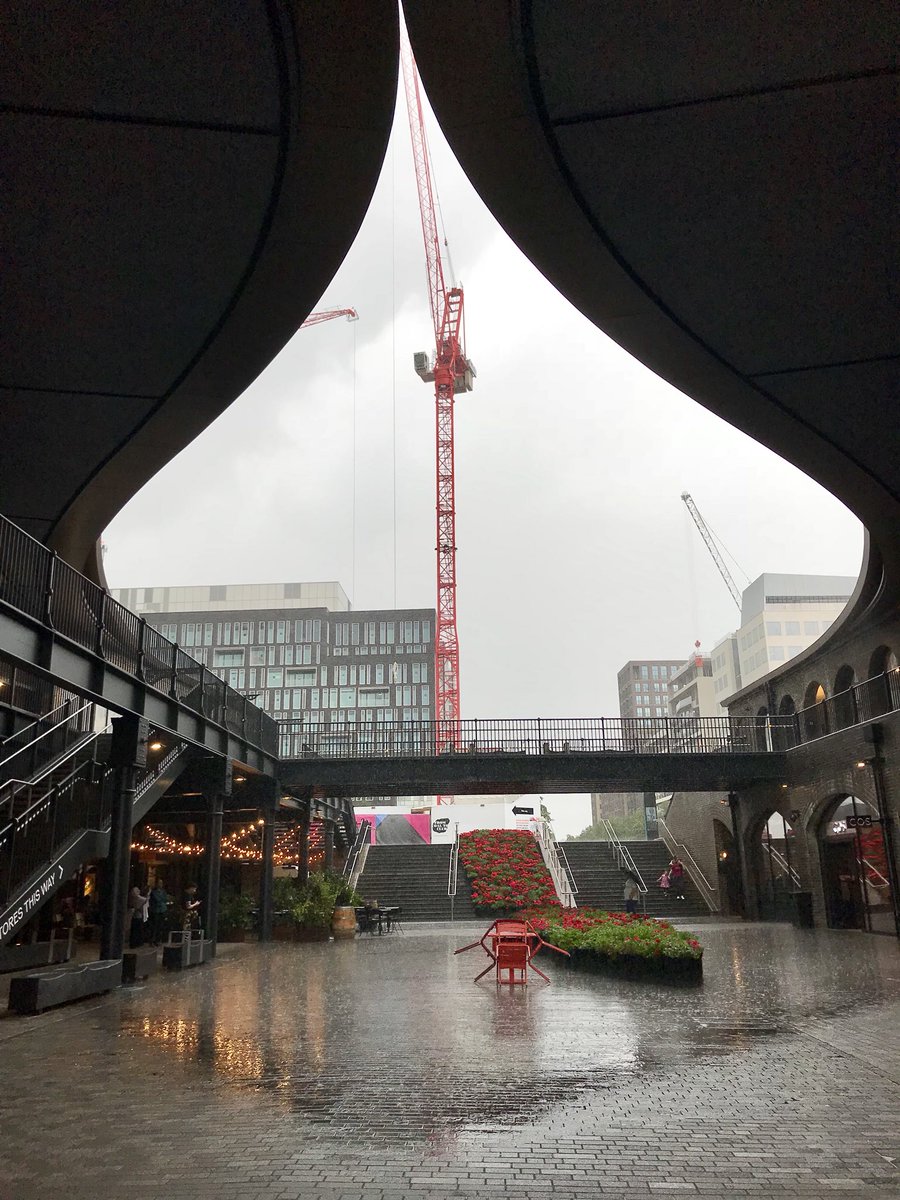 Rainy shapes <a href="/CoalDropsYard/">Coal Drops Yard</a>