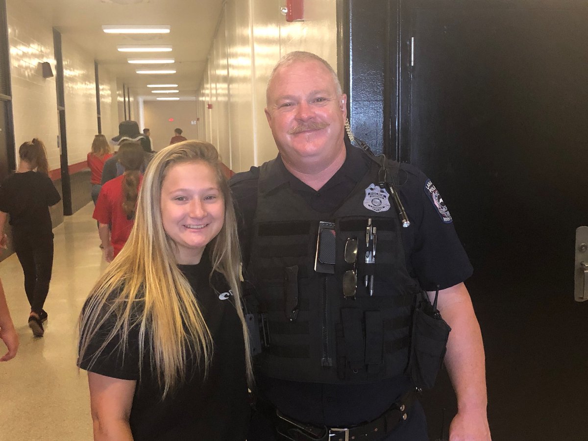 BarbeeBunch's tweet photo. Bad boys bad boys 🚓 #srhs2019 #barbeebunch https://t.co/WFgtWwmnJN
