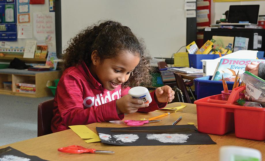 SPPS_News's tweet photo. Get set for a new school year! School begins on Sept. 3 for students in grades 1-12. Students in pre-kindergarten and kindergarten begin on Sept. 5. 

Find info about immunizations, early childhood screenings, athletics and more. 👇 

https://t.co/IT48XHXjFX

#BacktoSchoolSPPS https://t.co/tHioOyCm8o