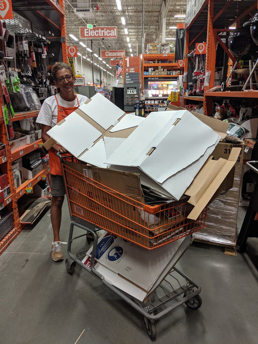 BarbieFirooz's tweet photo. No reason to wait for overhead management! #mondayrecovery #customerready #packdownprocess ! Great job Terri! @THD_HXT @XConnollyJr @TeamCashAtTHD @john_reu https://t.co/KtWK34ZKit