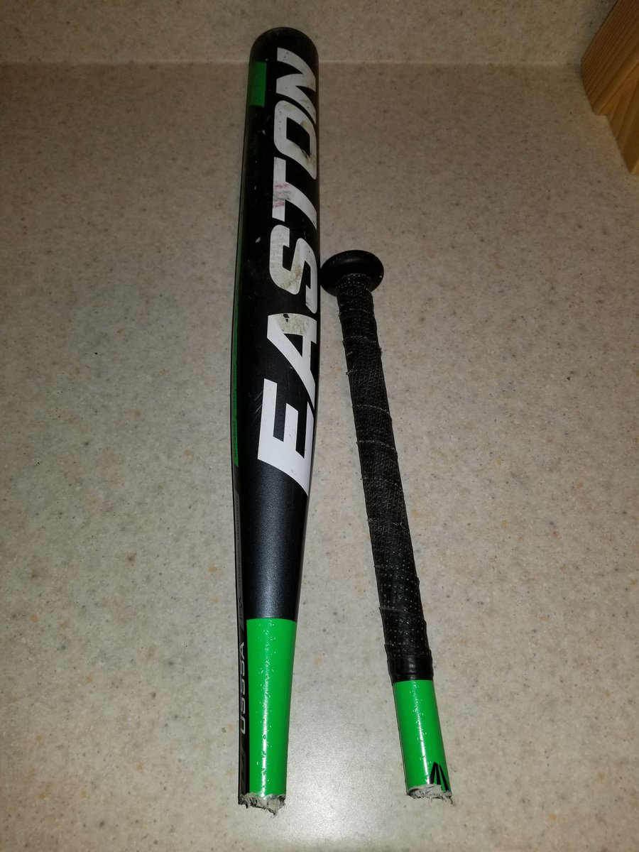 DoseAndrew's tweet photo. Hey @EastonSlowpitch how does this happen? https://t.co/QOMppdVVFh