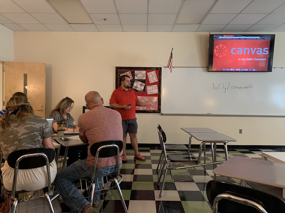 CVCCdfonseca's tweet photo. Happening now:    The 2019 Burke County Public Schools- Digital Teaching and Learning Conference.   #ignitelearningbcps  @mhoneycutt_bcps @castellawtl @ewolfhope @ddale_dale @DonnaWells50 https://t.co/JD7l81b9R7