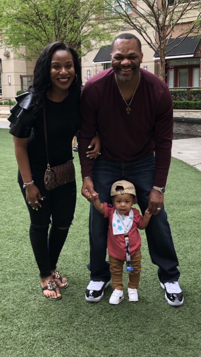 coachHughey18's tweet image. Happy Anniversary to my beautiful wife, Mrs Shae M Young-Hughey! Words can’t describe how I feel about you and what you mean to our family! ❤️‼️ #2Yearsdown